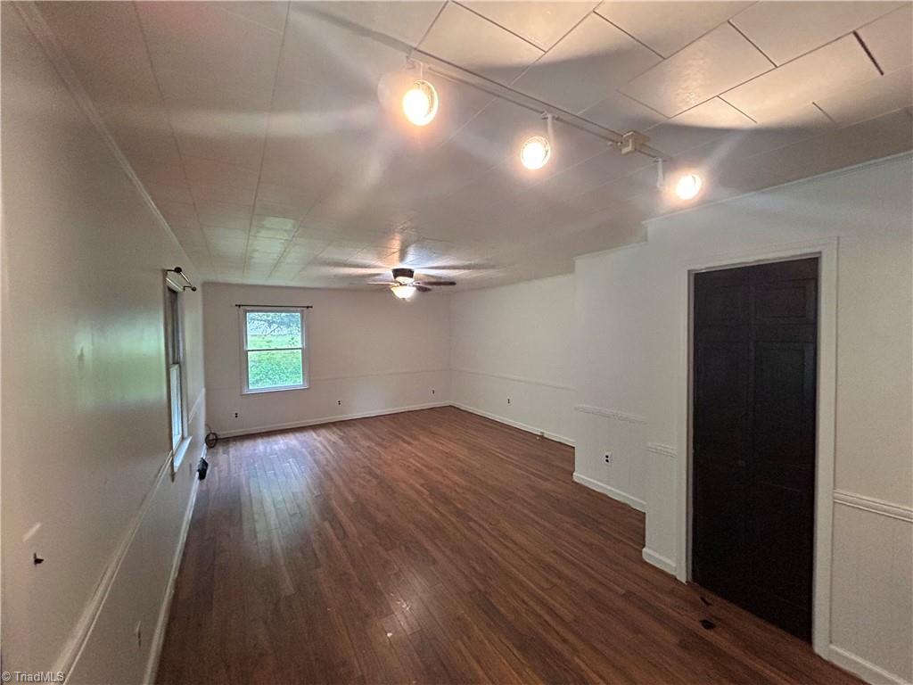 294 Blue Ridge Avenue, Elkin, North Carolina image 17