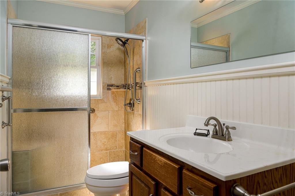 2813 Roland Road, Greensboro, North Carolina image 9