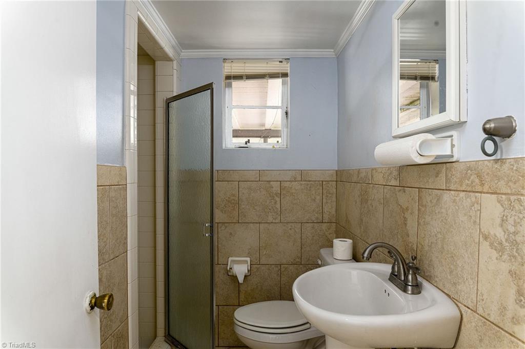 2813 Roland Road, Greensboro, North Carolina image 18
