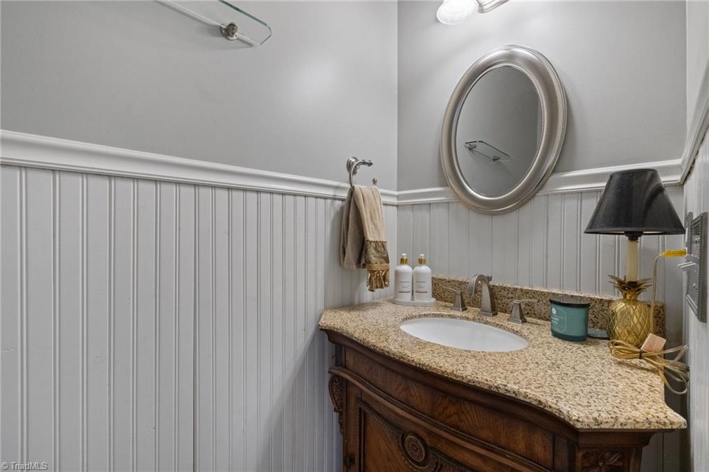 7049 Orchard Path Drive, Clemmons, North Carolina image 14