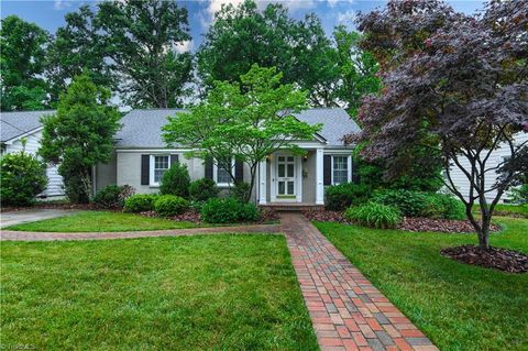 Homes For Sale - 1001 Pamlico Drive<br/> Greensboro, NC 27408