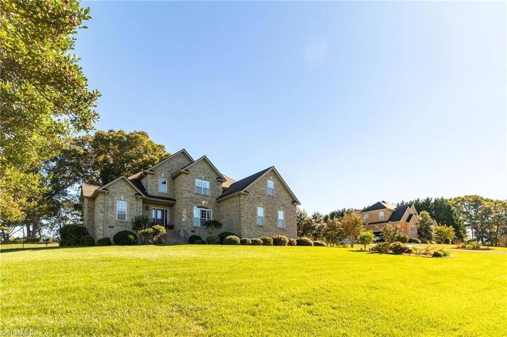 Photo of 5402 Effieham Street, Oak Ridge, NC 27310 (MLS # 1199170)
