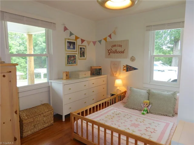 202 Oak Hill Drive, photo 3 of 14
