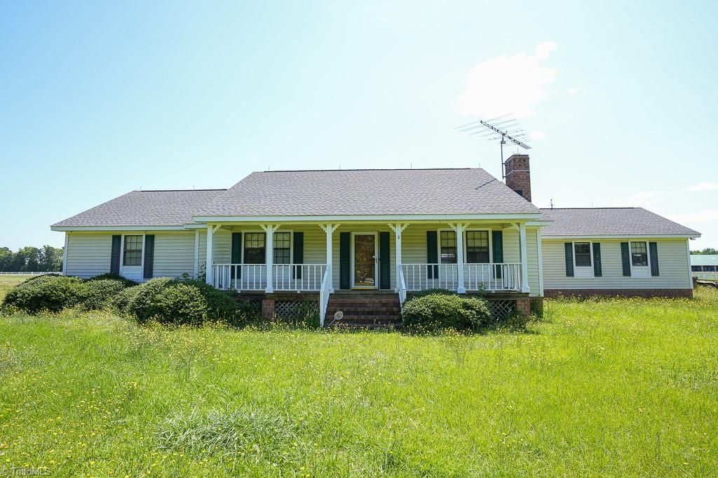 Photo of 9141 Hasty Road, Laurinburg, NC 28352 (MLS # 1194659)