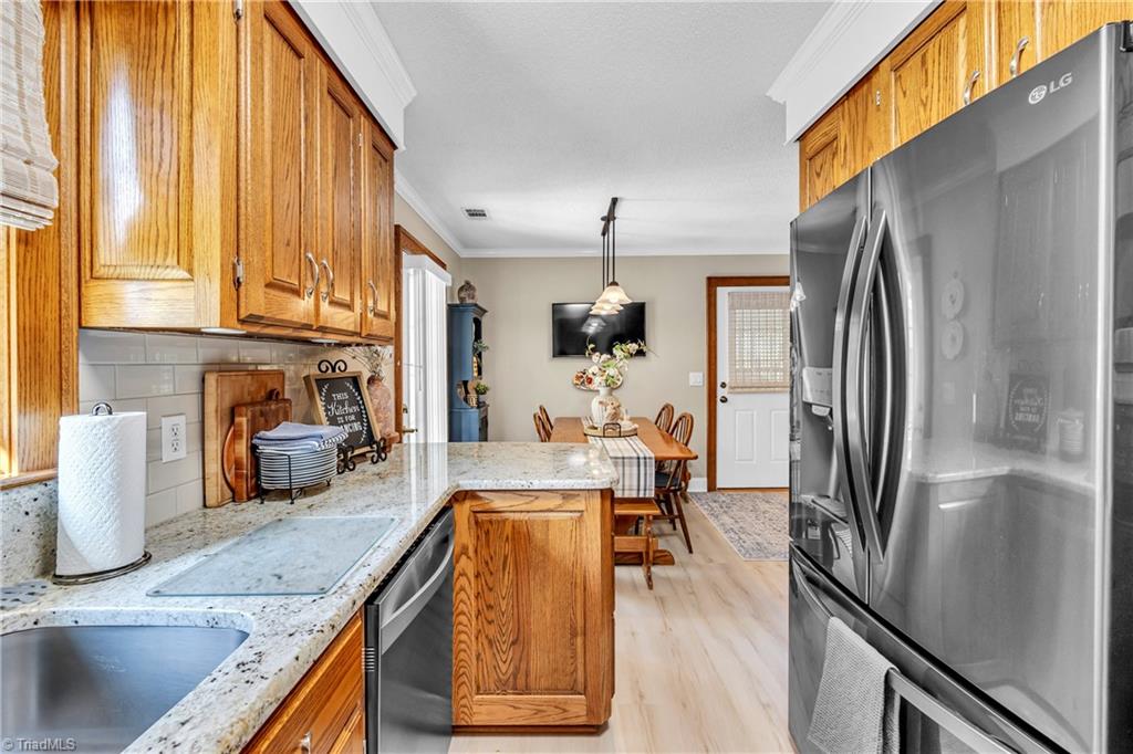 104 East Street, Jonesville, North Carolina image 9