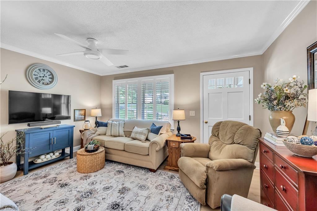 104 East Street, Jonesville, North Carolina image 3