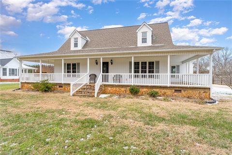 A home in Pleasant Garden