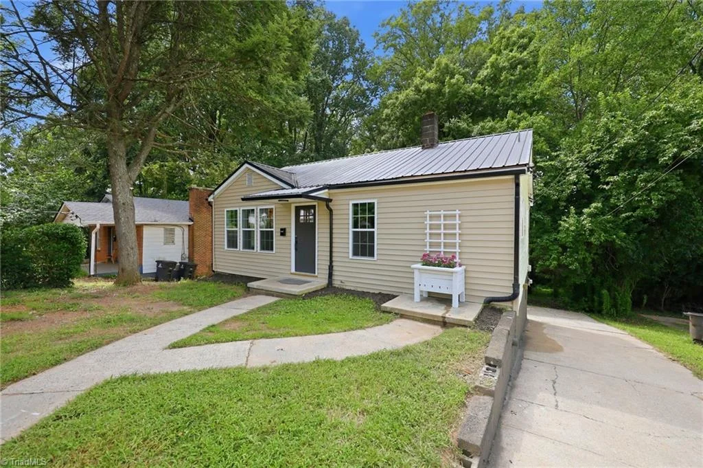 1304 Thurmond Street, Winston-salem, NC, 27105