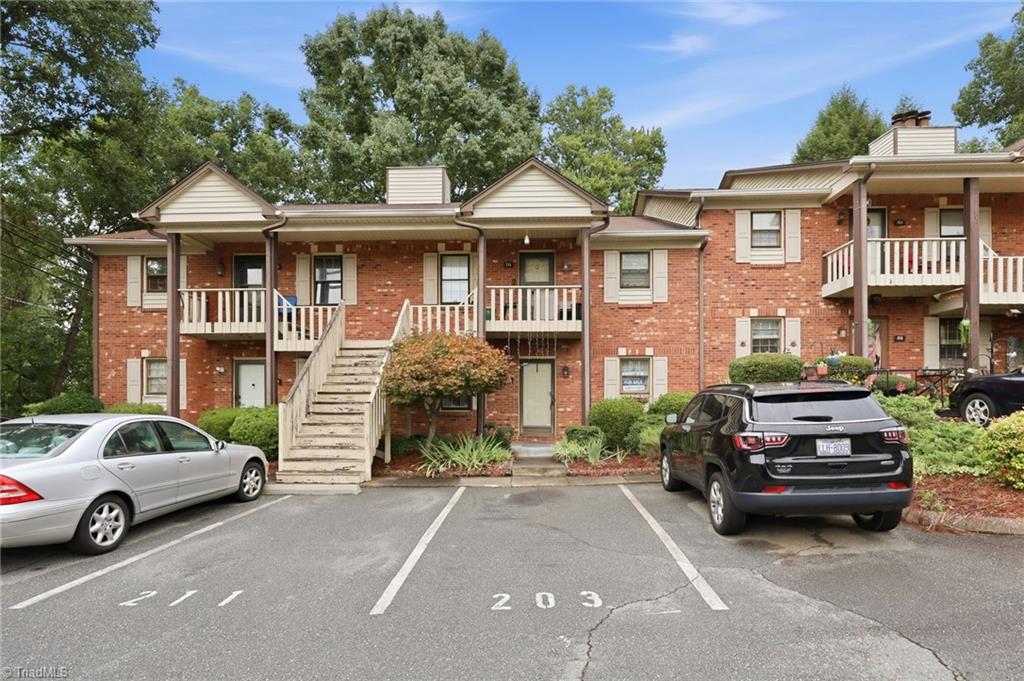 203 Olde Vineyard Court, Winston-salem, NC, 27104