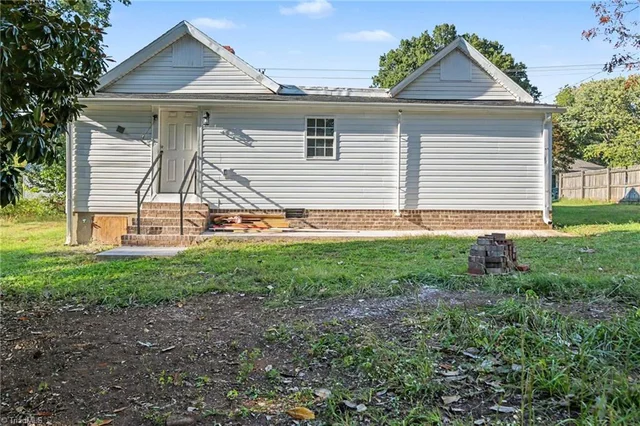 1440 South Avenue, photo 4 of 27