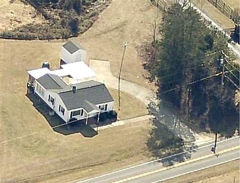 1749 Scalesville Road Summerfield NC 27358