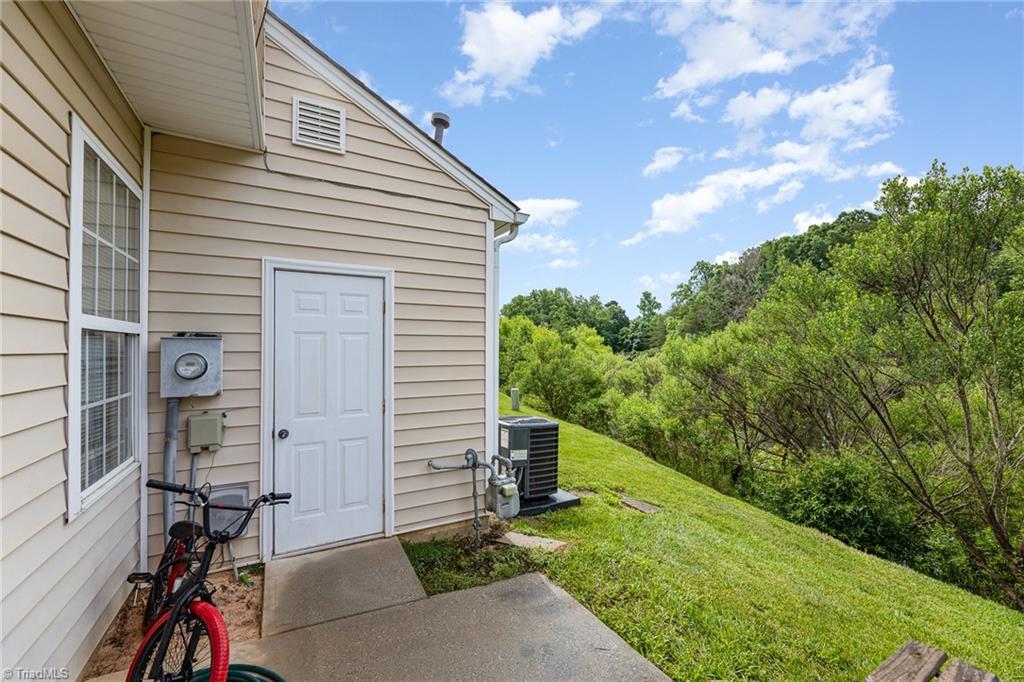 3902 Elizabeth Glen Way, Jamestown, North Carolina image 19