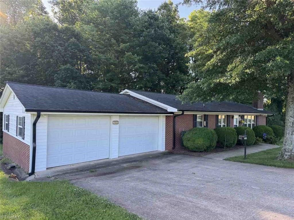 Photo of 2969 Piney Mountain Road, Walnut Cove, NC 27052 (MLS # 1208020)