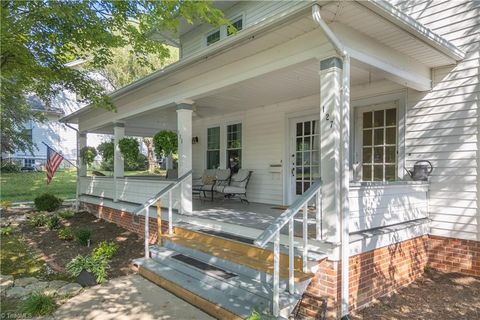 A home in Mount Airy