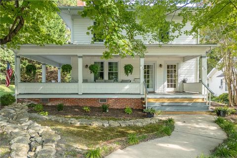 A home in Mount Airy