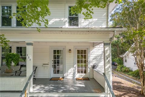 A home in Mount Airy