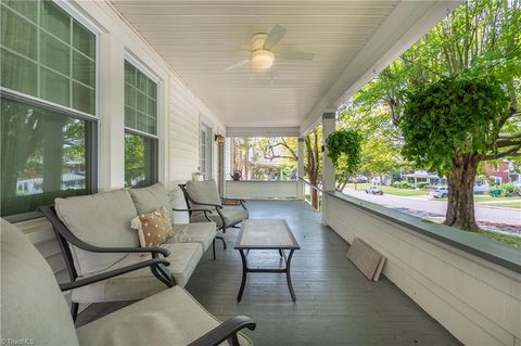 A home in Mount Airy