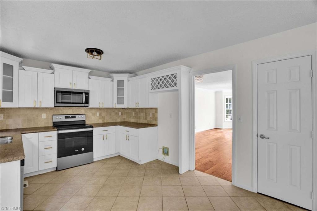 4904 Adams Ridge Drive, Greensboro, North Carolina image 11