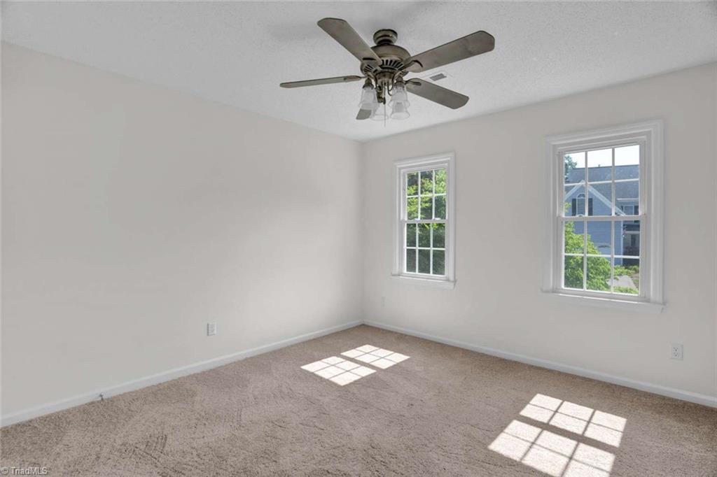 4904 Adams Ridge Drive, Greensboro, North Carolina image 25