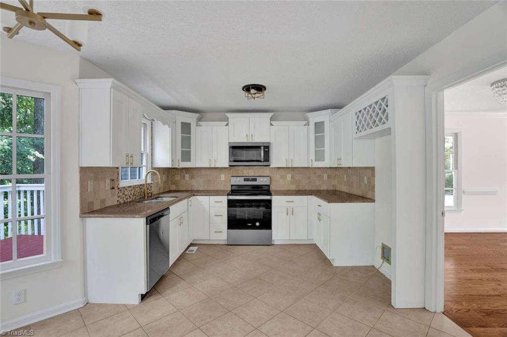 4904 Adams Ridge Drive, Greensboro, North Carolina image 14