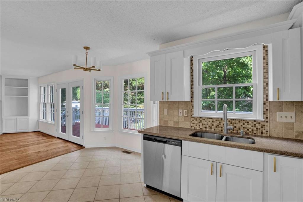 4904 Adams Ridge Drive, Greensboro, North Carolina image 13