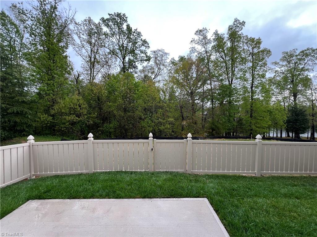 4316 Mossy Wood Circle, High Point, North Carolina image 38