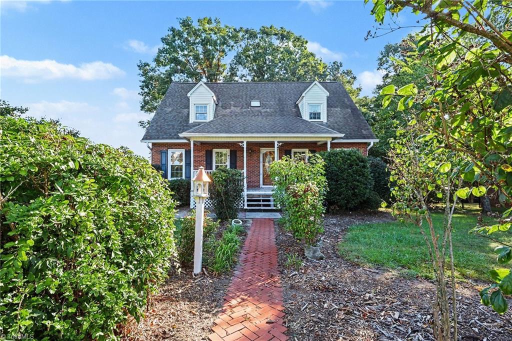 Photo of 2655 Knob Hill Drive, Clemmons, NC 27012 (MLS # 1238203)