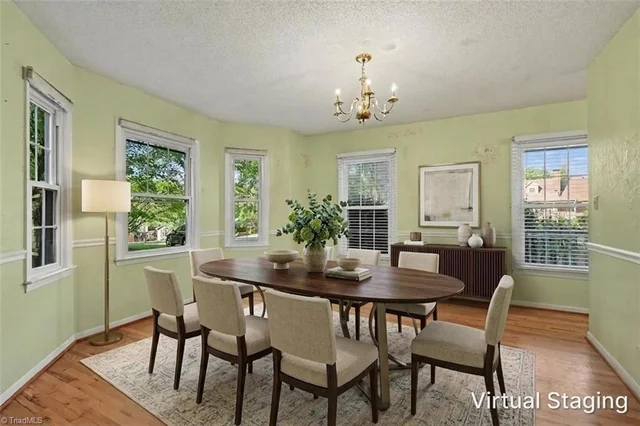 2655 Knob Hill Drive, photo 4 of 32