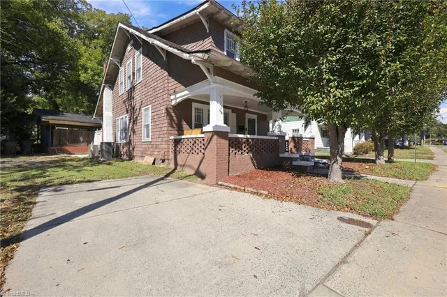 307 Fisher Street, photo 2 of 46