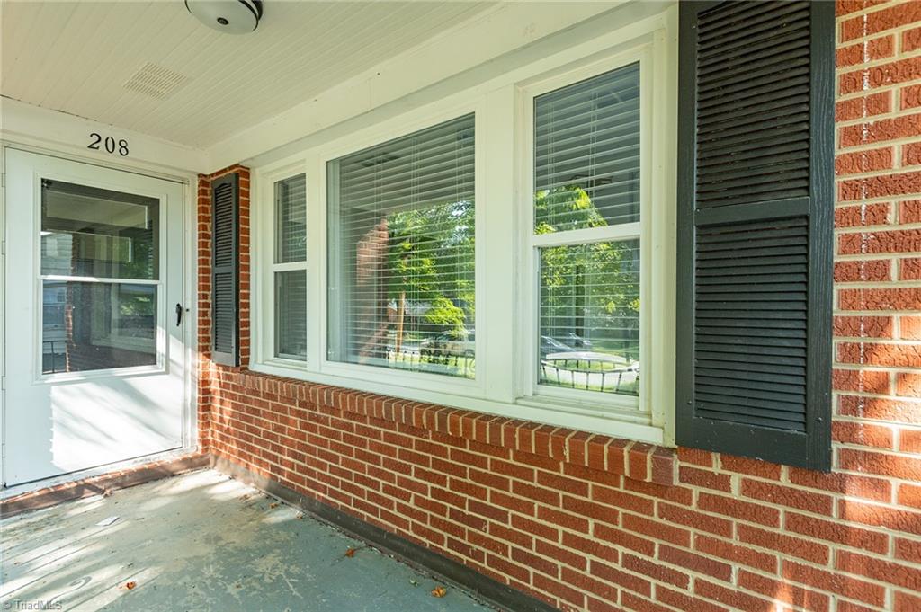 Photo of 208 Avondale Drive, Lexington, NC 27295 (MLS # 1236903)