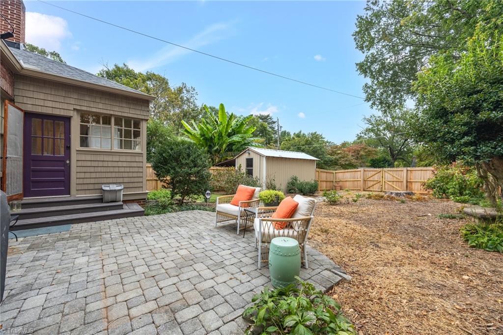 Greensboro, North Carolina 27403, United States, 3 Bedrooms Bedrooms, ,1 BathroomBathrooms,Residential,Pending,212875