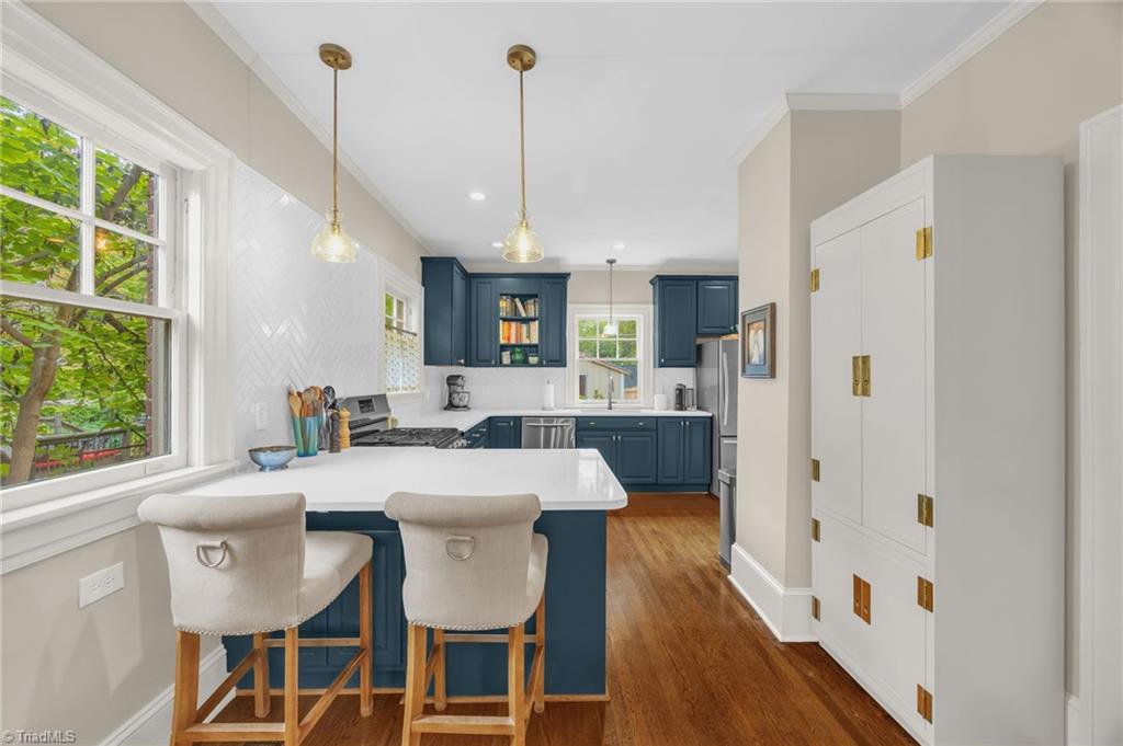 Greensboro, North Carolina 27403, United States, 3 Bedrooms Bedrooms, ,1 BathroomBathrooms,Residential,Pending,212875