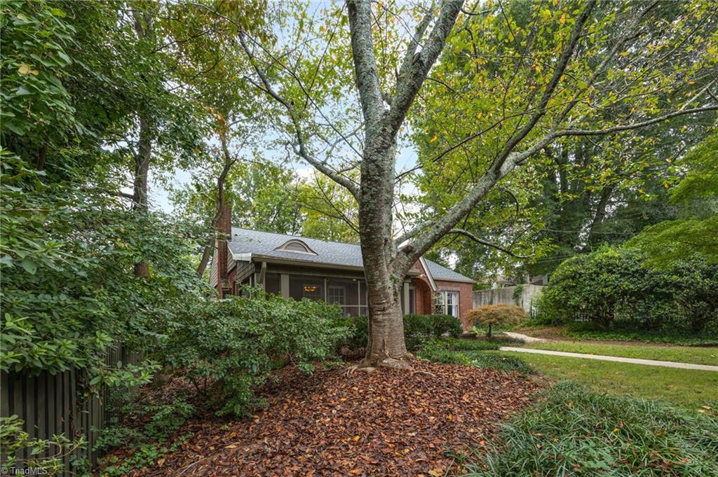 Greensboro, North Carolina 27403, United States, 3 Bedrooms Bedrooms, ,1 BathroomBathrooms,Residential,Pending,212875