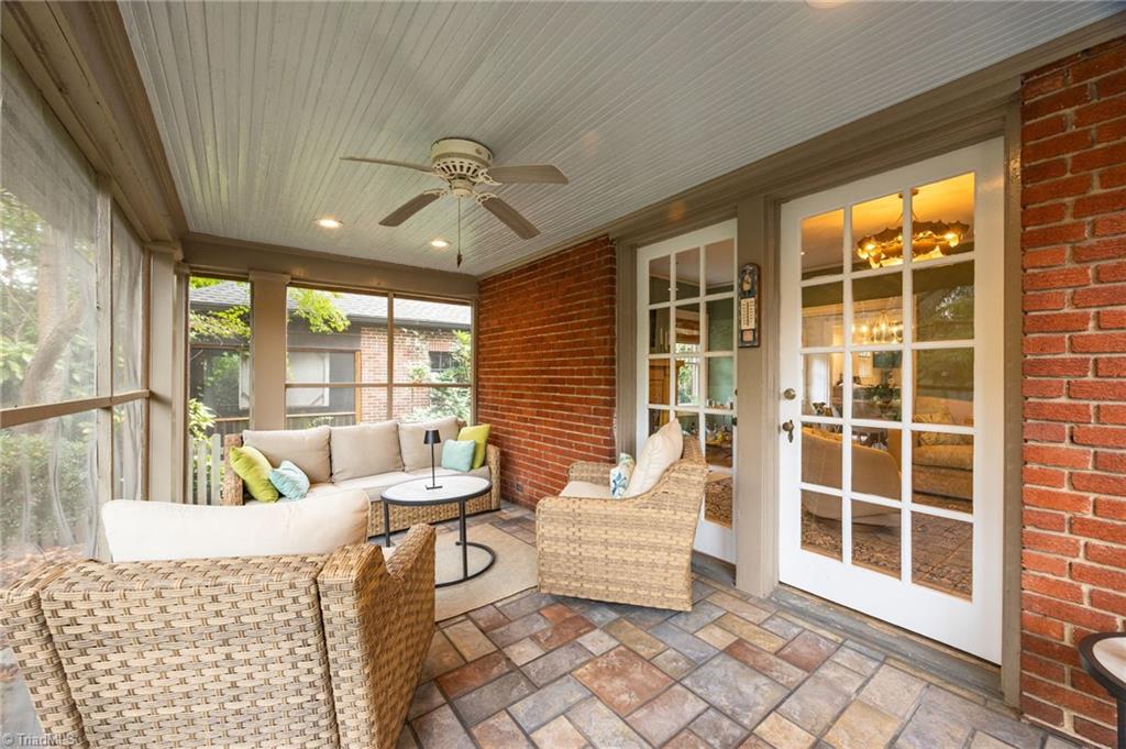 Greensboro, North Carolina 27403, United States, 3 Bedrooms Bedrooms, ,1 BathroomBathrooms,Residential,Pending,212875