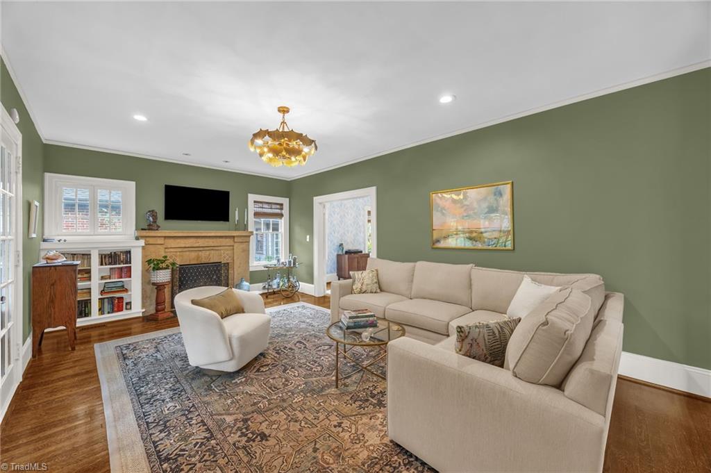 Greensboro, North Carolina 27403, United States, 3 Bedrooms Bedrooms, ,1 BathroomBathrooms,Residential,Pending,212875