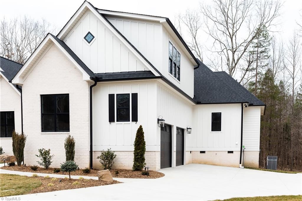 Photo of 1200 Devlin Court, High Point, NC 27262 (MLS # 1205299)