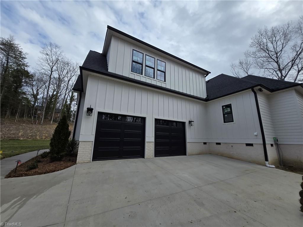Photo of 1200 Devlin Court, High Point, NC 27262 (MLS # 1205299)