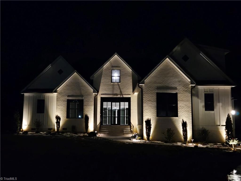 Photo of 1200 Devlin Court, High Point, NC 27262 (MLS # 1205299)