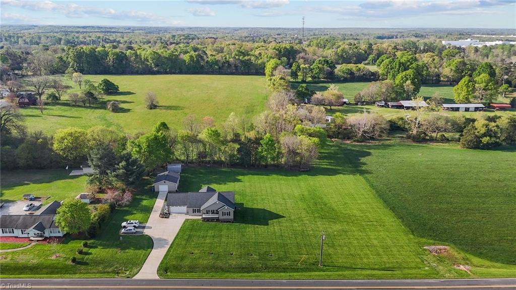 7042 Crescent Road, Whitsett, North Carolina image 25