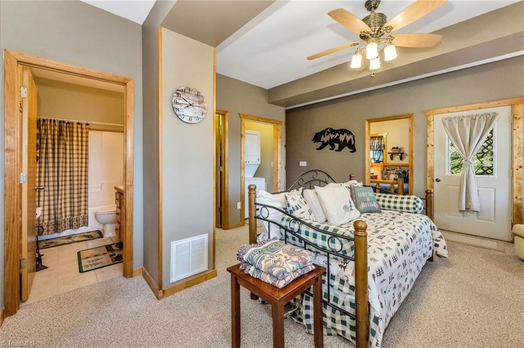 256 Deer Knoll Drive, Piney Creek, North Carolina image 22