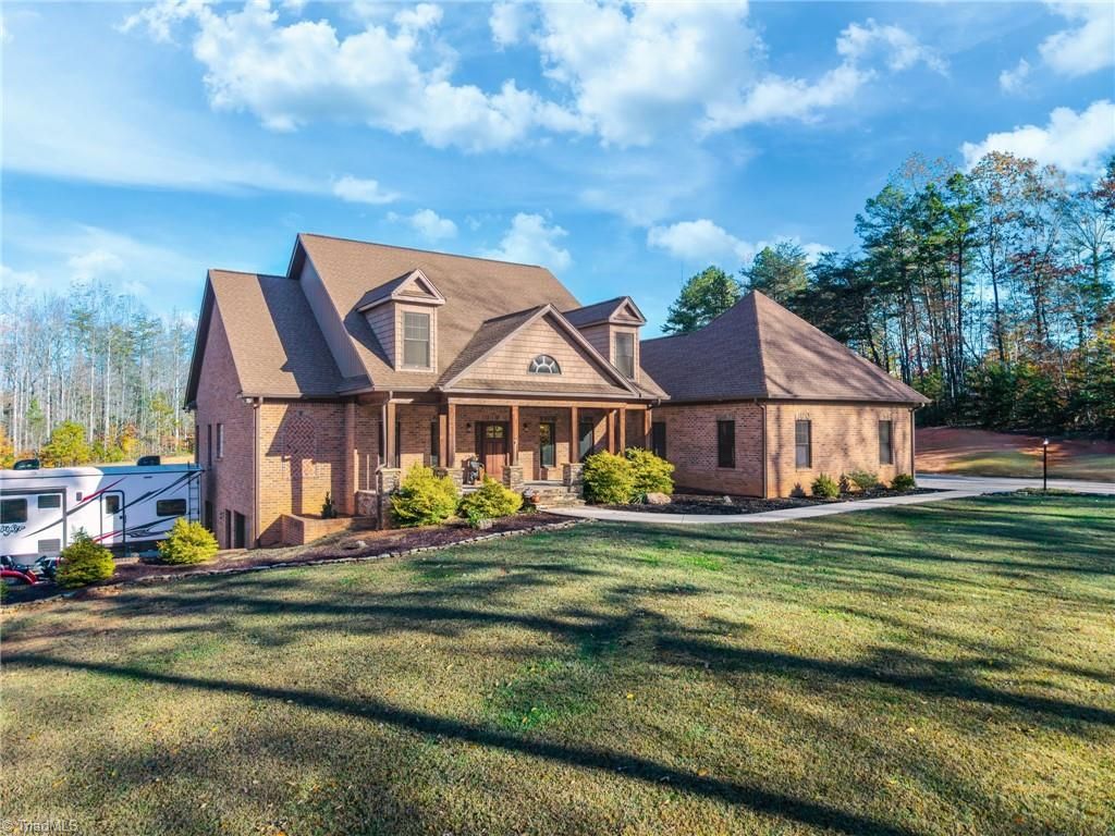 Photo of 476 Ijames Church Road, Mocksville, NC 27028 (MLS # 1211055)