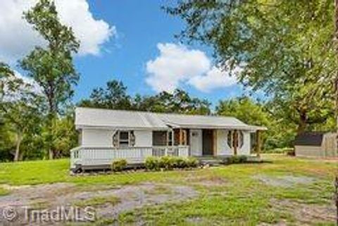 A home in Seagrove