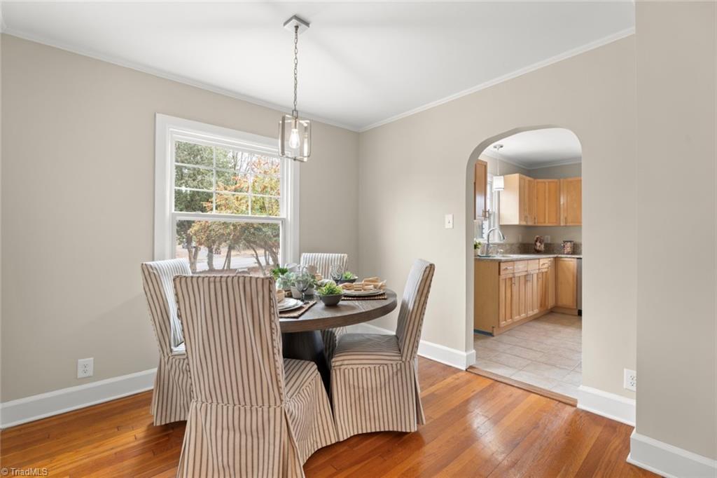 Winston-Salem, North Carolina 27106, United States, 3 Bedrooms Bedrooms, ,2 BathroomsBathrooms,Residential,Pending,7721