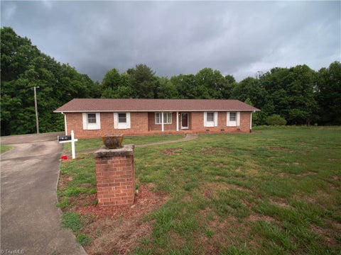Homes For Sale - 181 Layell Road<br/> Elkin, NC 28621