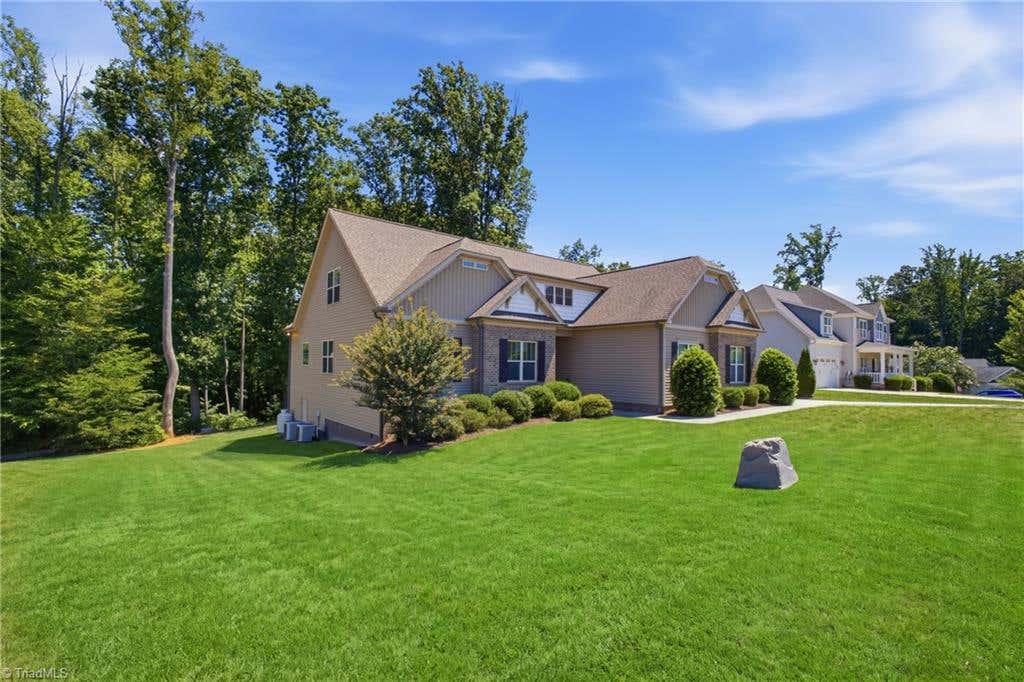 Photo of 5612 Crooked Oak Drive, Summerfield, NC 27358 (MLS # 1230008)