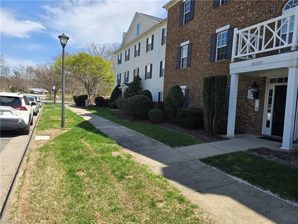 Photo of 2207 Lambeth Farm Lane, Kernersville, NC 27284 (MLS # 1212801)