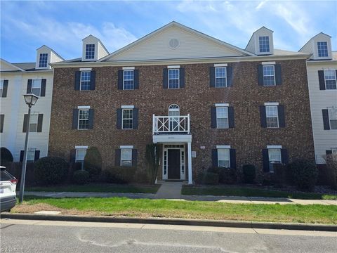 Condo For Sale - 2207 Lambeth Farm Lane<br/> Forsyth County, Kernersville, NC 27284