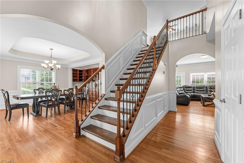Photo of 105 Meadowcrest Court, Clemmons, NC 27012 (MLS # 1236670)