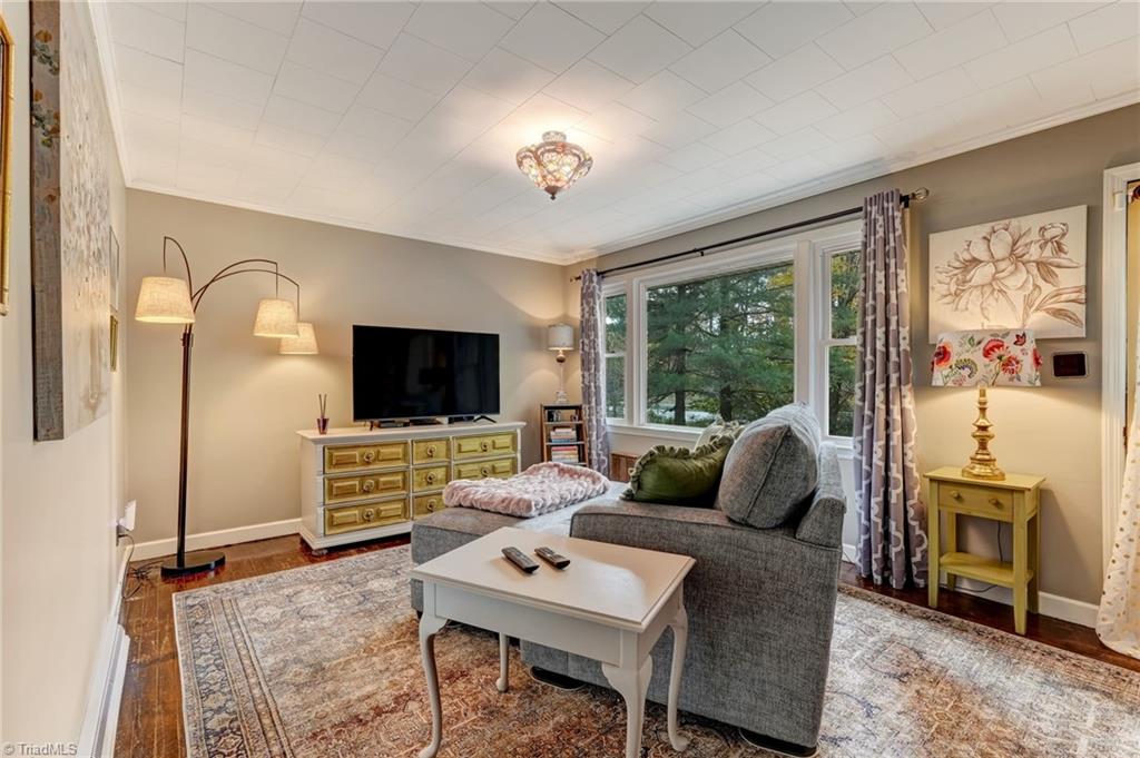 1532 W Harrison Street