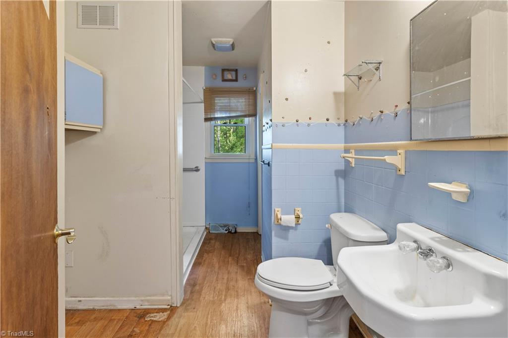 1517 Guest Street, Greensboro, North Carolina image 11